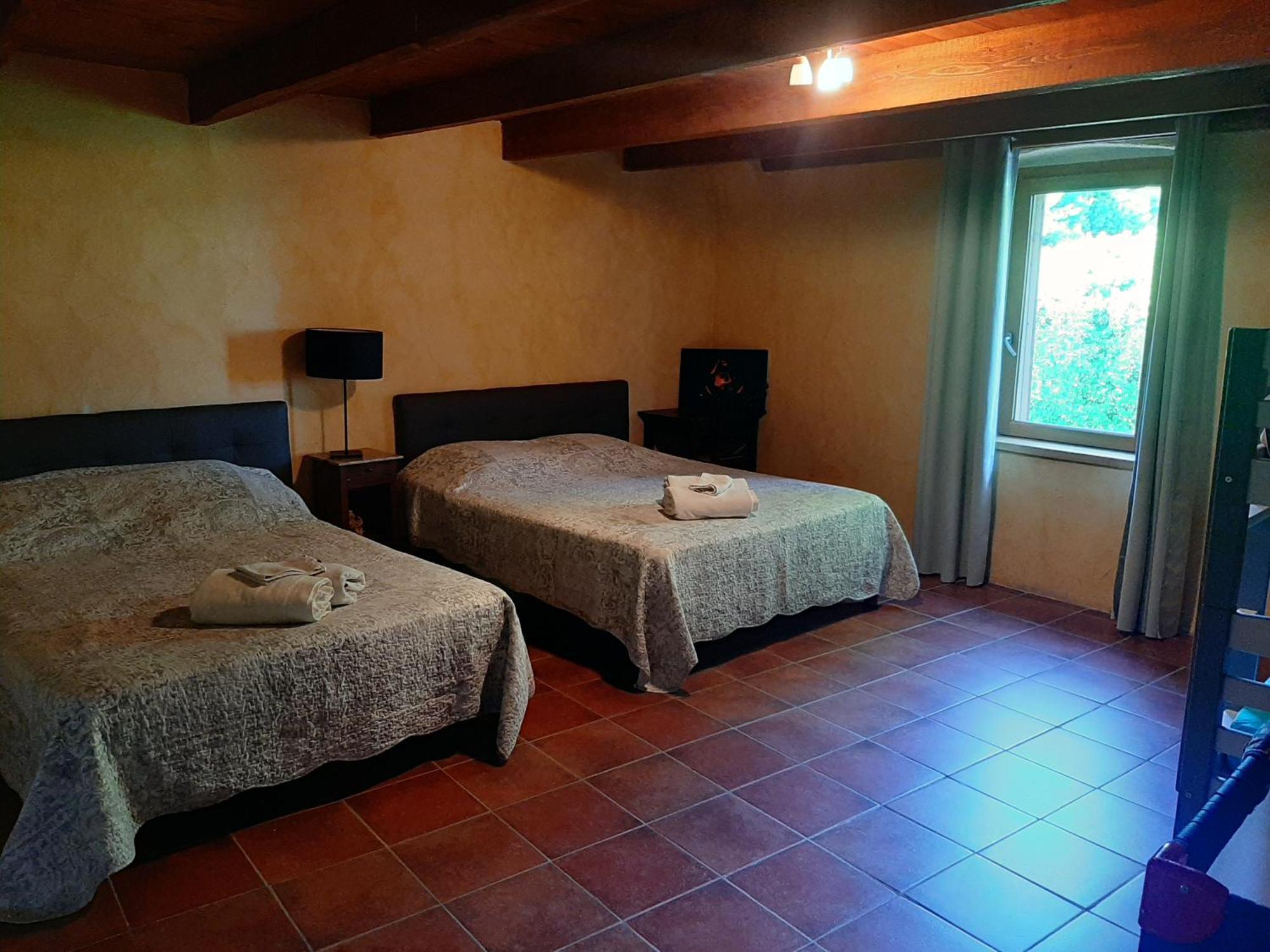 Bed and Breakfast Domaine De Cousignac Bourg-Saint-Andéol Esterno foto